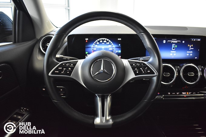 MERCEDES-BENZ GLA 200 d Automatic Progressive Advanced